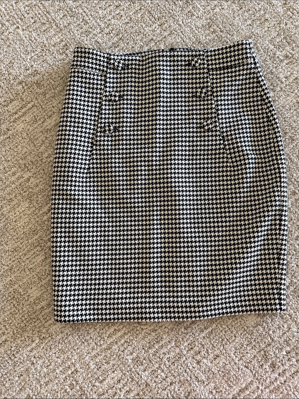 H & M Black and White Houndstooth Pencil Skirt